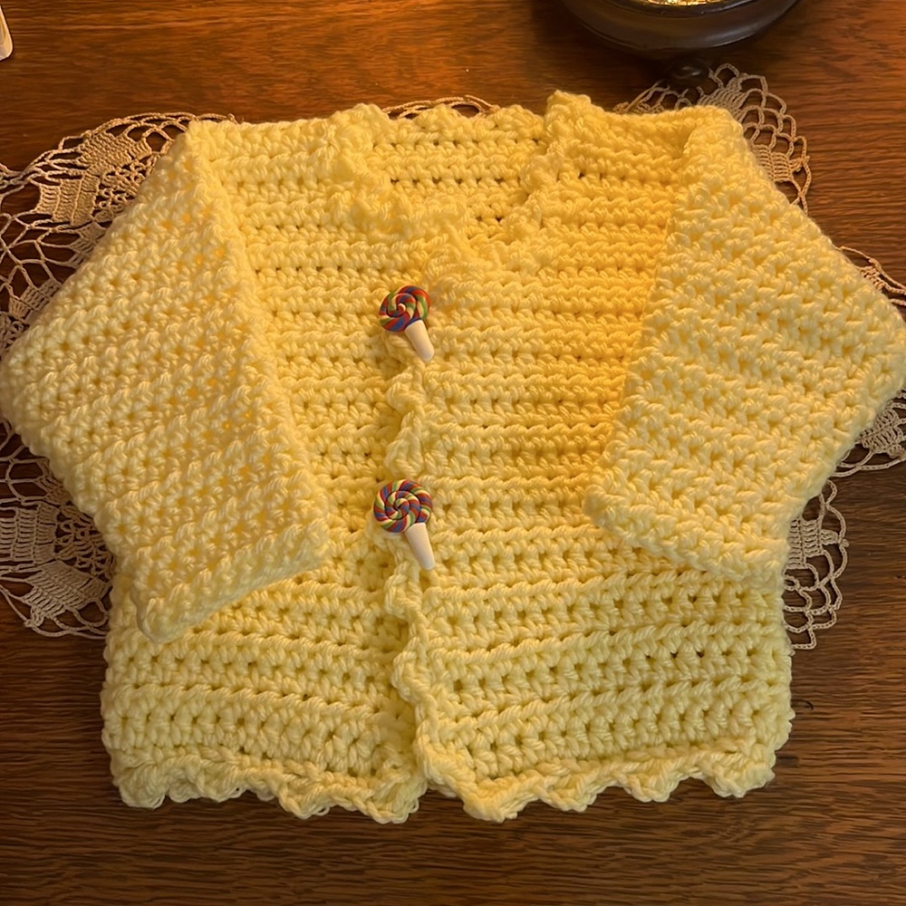 NWT Hand Crafted Baby Cardigan with Decorative Buttons 6-9 Months